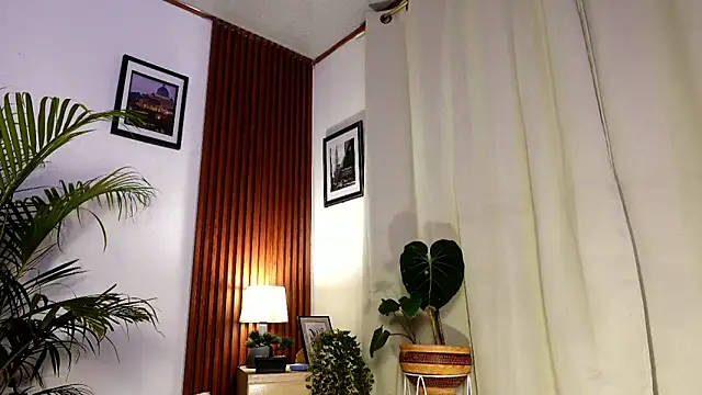Snapshot of angeli_sexi chatting on July 5, 4:19 am angeli sexi online show from July 5, 4:19 am