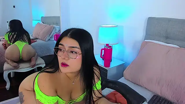 Snapshot of Samantha__Vega chatting on July 14, 8:36 pm Samantha Vega online show from July 14, 8:36 pm