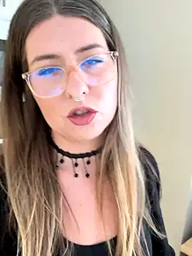 sophielove888 online show from November 19, 6:52 pm