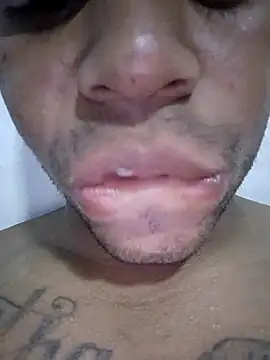 Snapshot of blackniggafire chatting on December 13, 10:04 pm blackniggafire online show from December 13, 10:04 pm