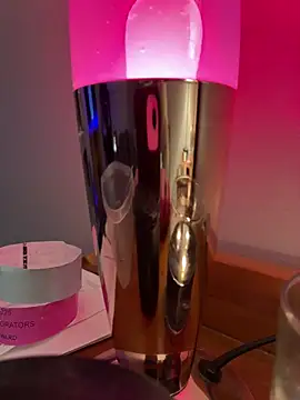 Snapshot of thatdude9_9_9 chatting on November 27, 7:43 am thatdude9 9 9 online show from November 27, 7:43 am