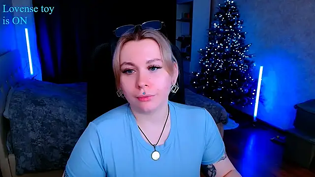 Snapshot of Blueberry-baby chatting on January 27, 8:39 pm Blueberry-baby online show from January 27, 8:39 pm