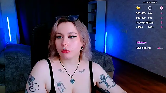 Snapshot of Blueberry-baby chatting on February 24, 4:04 pm Blueberry-baby online show from February 24, 4:04 pm