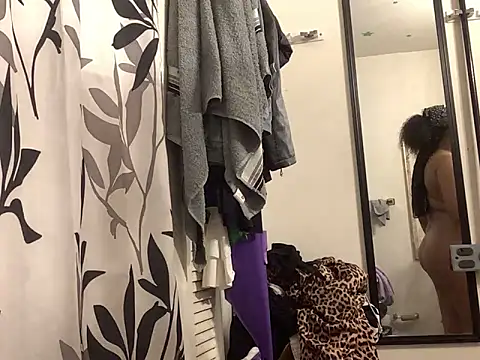 Snapshot of Sexy_ebony_BunNey chatting on February 2, 11:25 pm Sexy ebony BunNey online show from February 2, 11:25 pm