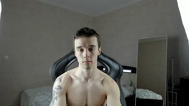 Snapshot of MasonWarholl chatting on February 8, 11:13 pm MasonWarholl online show from February 8, 11:13 pm