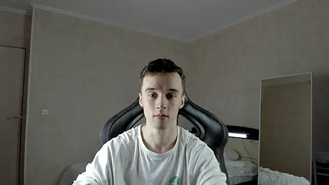 Snapshot of MasonWarholl chatting on March 2, 6:08 pm MasonWarholl online show from March 2, 6:08 pm