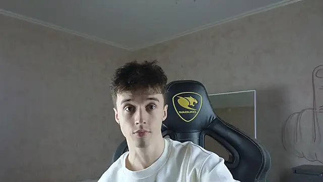 Snapshot of MasonWarholl chatting on October 17, 10:12 pm MasonWarholl online show from October 17, 10:12 pm