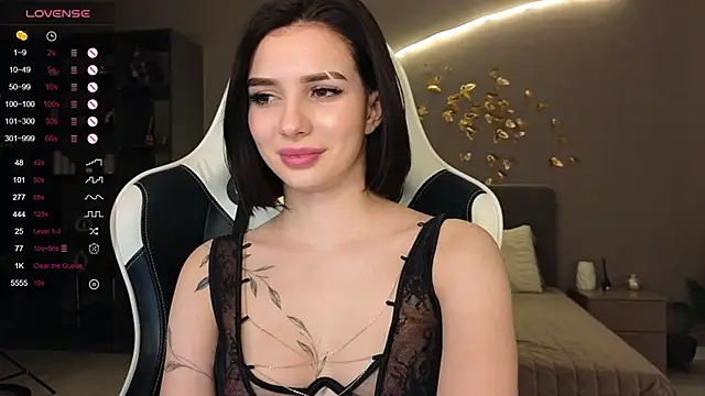 Snapshot of ammy_cummy chatting on October 27, 2:37 am ammy cummy online show from October 27, 2:37 am