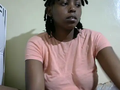 Snapshot of nelly_shyn chatting on October 5, 6:28 pm nelly shyn online show from October 5, 6:28 pm