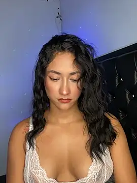 Snapshot of mailyreid chatting on February 27, 4:31 am mailyreid online show from February 27, 4:31 am