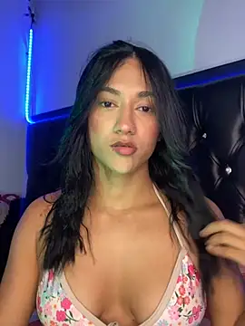 Snapshot of mailyreid chatting on March 13, 3:33 am mailyreid online show from March 13, 3:33 am