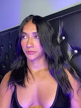 Snapshot of mailyreid chatting on October 28, 2:48 am mailyreid online show from October 28, 2:48 am