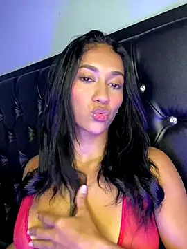 Snapshot of mailyreid chatting on October 29, 3:42 am mailyreid online show from October 29, 3:42 am