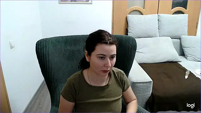 VioletaFlower7 online show from February 24, 8:18 pm