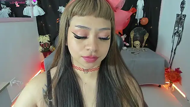 zoesullivan online show from October 3, 10:45 am