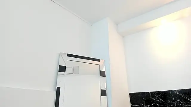 Snapshot of Juliabadlee chatting on February 22, 3:34 am Juliabadlee online show from February 22, 3:34 am