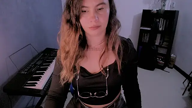 Snapshot of gigi_stephans chatting on July 27, 2:51 am gigi stephans online show from July 27, 2:51 am