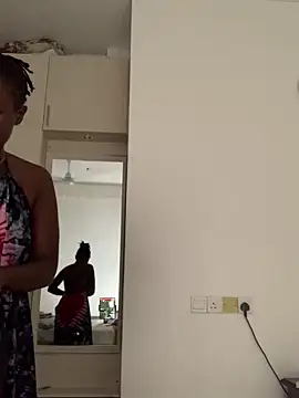 Snapshot of Barbie-kiss chatting on February 7, 2:48 am Barbie-kiss online show from February 7, 2:48 am