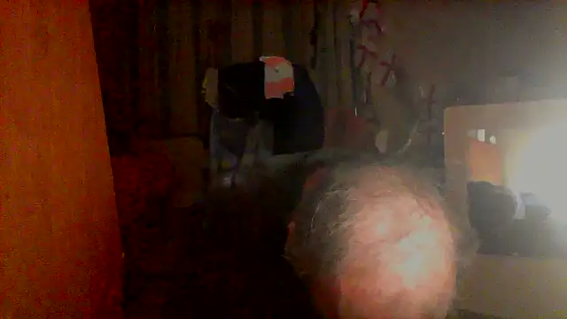 nice6incs online show from December 18, 11:22 pm