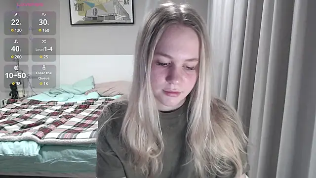 Snapshot of annabel8 chatting on January 1, 8:37 pm annabel8 online show from January 1, 8:37 pm