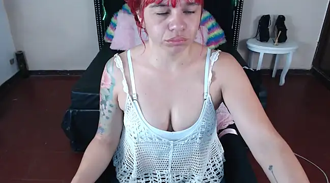 Snapshot of VioletaaaSlave chatting on January 26, 11:06 am VioletaaaSlave online show from January 26, 11:06 am