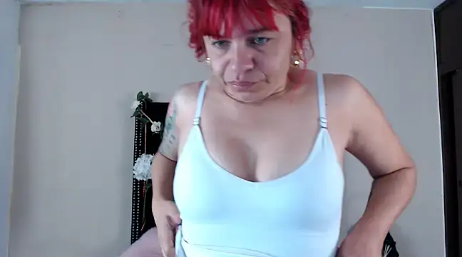 Snapshot of VioletaaaSlave chatting on February 7, 11:23 am VioletaaaSlave online show from February 7, 11:23 am