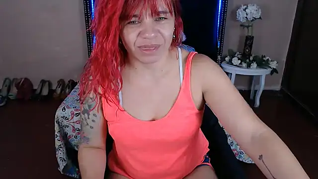 Snapshot of VioletaaaSlave chatting on May 22, 11:27 am VioletaaaSlave online show from May 22, 11:27 am