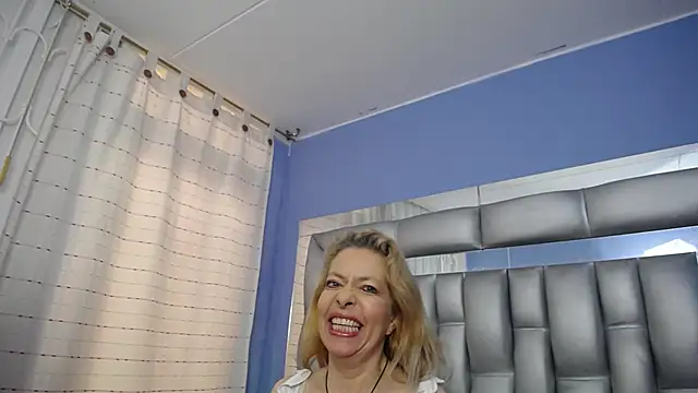 sophia ny online show from March 4, 1:06 pm