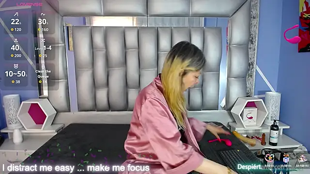 sophia ny online show from September 26, 1:59 pm