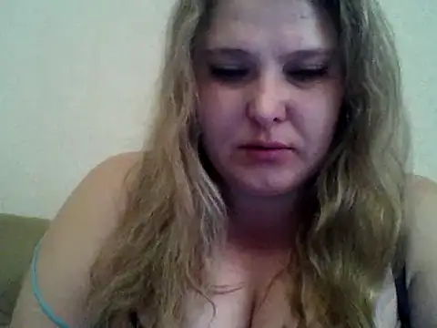 ParisMimi online show from March 3, 9:04 am