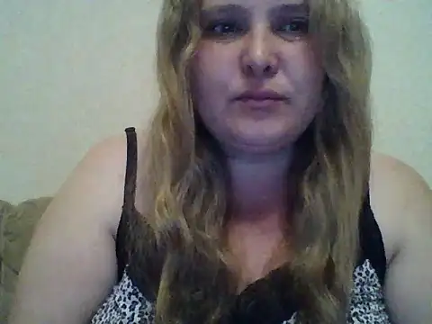 ParisMimi online show from June 6, 9:19 pm