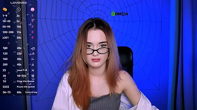 liana kisses online show from November 10, 8:19 pm