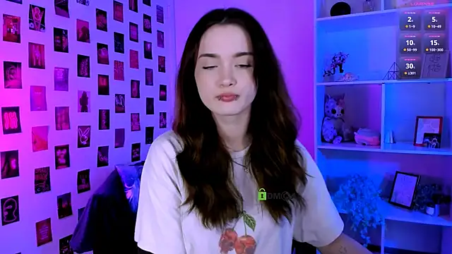 Snapshot of liana_kisses chatting on June 27, 6:35 pm liana kisses online show from June 27, 6:35 pm