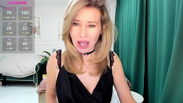 Jolie Ozolla online show from January 27, 8:07 am