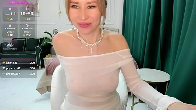 Jolie Ozolla online show from January 31, 12:18 pm