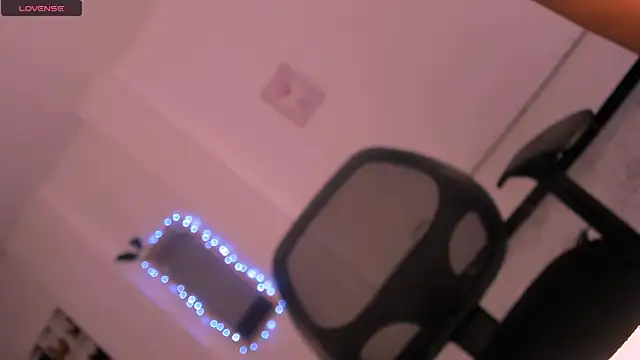 Snapshot of dulcemariacams chatting on February 22, 6:57 am dulcemariacams online show from February 22, 6:57 am