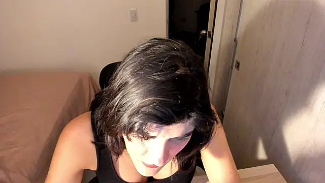 Snapshot of misstoya chatting on May 22, 3:02 am misstoya online show from May 22, 3:02 am