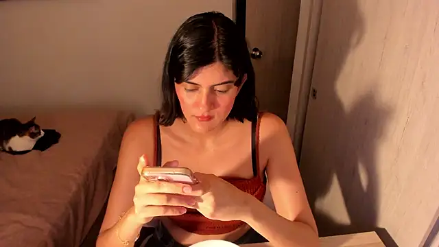 Snapshot of misstoya chatting on July 5, 2:07 am misstoya online show from July 5, 2:07 am