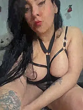 bigboobsrose1 online show from May 12, 10:23 am