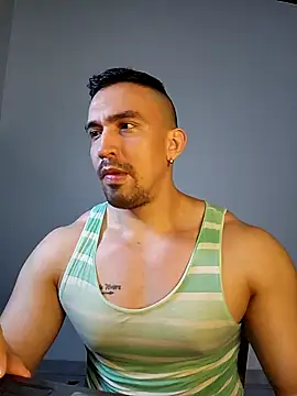 Snapshot of jhay-crux chatting on December 4, 9:40 am jhay-crux online show from December 4, 9:40 am