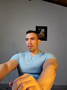 Snapshot of jhay-crux chatting on December 15, 10:39 am jhay-crux online show from December 15, 10:39 am