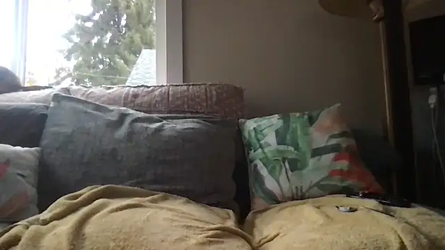 cliveokanagan24 online show from October 31, 5:47 pm