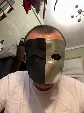 Snapshot of Ariel_Ari chatting on January 9, 9:16 am Ariel Ari online show from January 9, 9:16 am