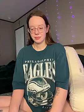 Sweetdee222x online show from January 7, 11:18 pm