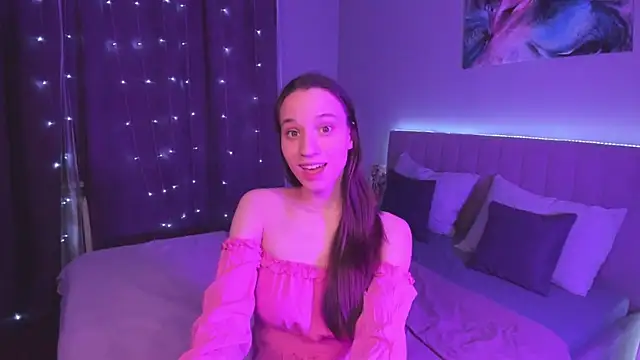 StaceySunny online show from February 17, 5:43 pm