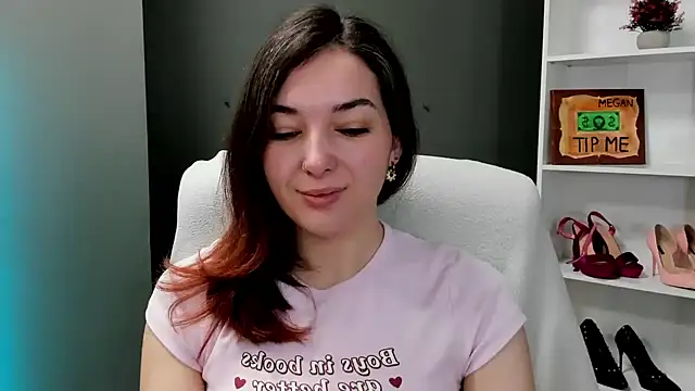 Snapshot of Meagn_Extasy chatting on June 4, 7:25 am Meagn Extasy online show from June 4, 7:25 am