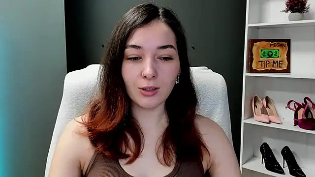 Snapshot of Meagn_Extasy chatting on June 5, 6:42 am Meagn Extasy online show from June 5, 6:42 am