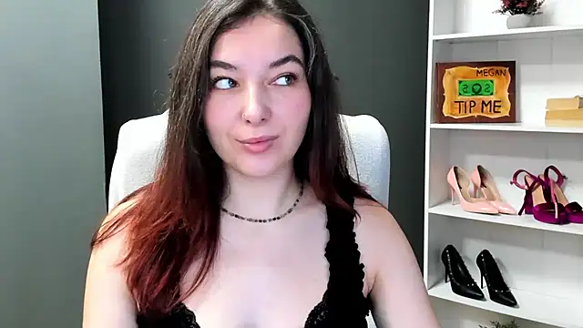 Snapshot of Meagn_Extasy chatting on July 13, 6:27 am Meagn Extasy online show from July 13, 6:27 am