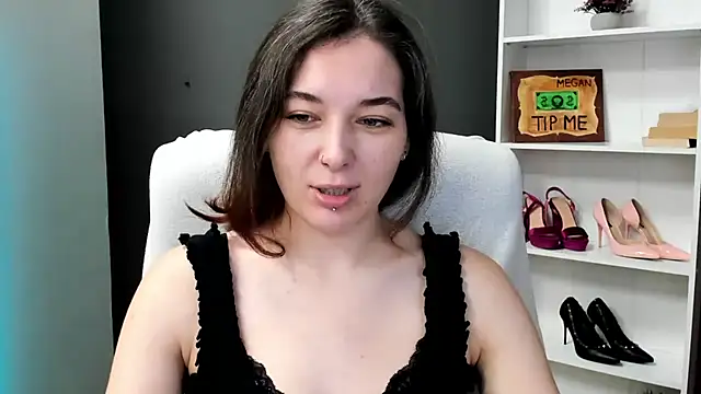 Snapshot of Meagn_Extasy chatting on July 30, 7:51 am Meagn Extasy online show from July 30, 7:51 am