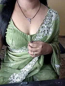 Snapshot of Adwithaa chatting on April 14, 5:02 am Adwithaa online show from April 14, 5:02 am